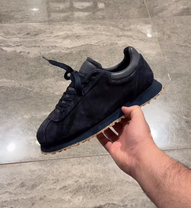 Round-toe Casual Shoes