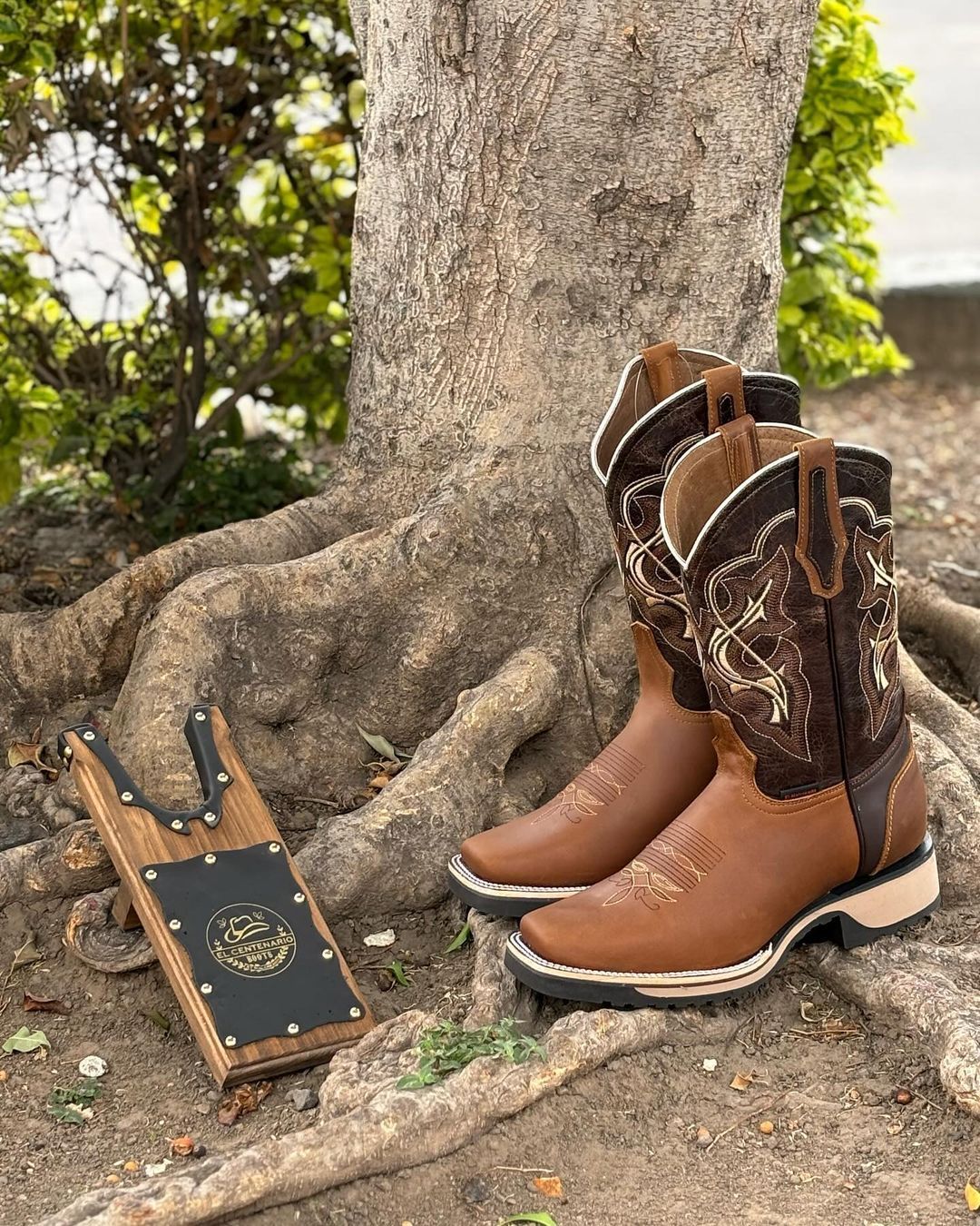 Vintage Embroidered Square Toe Knight Boots