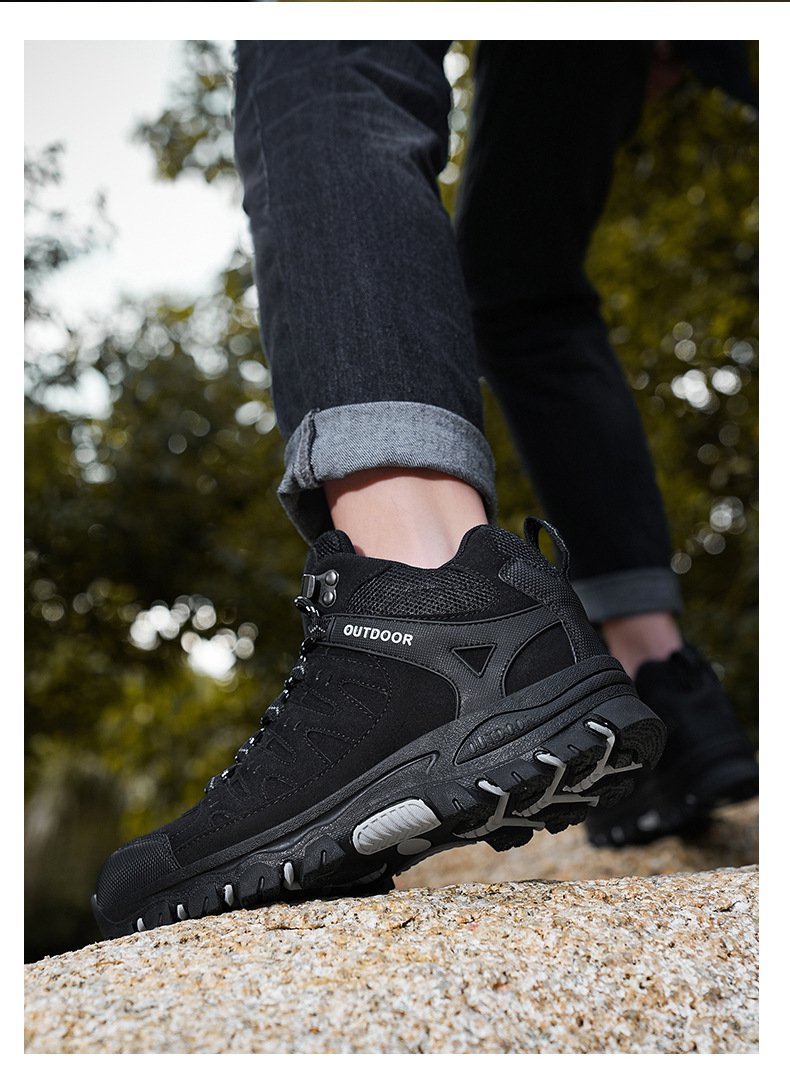 Outdoor hiking shoes