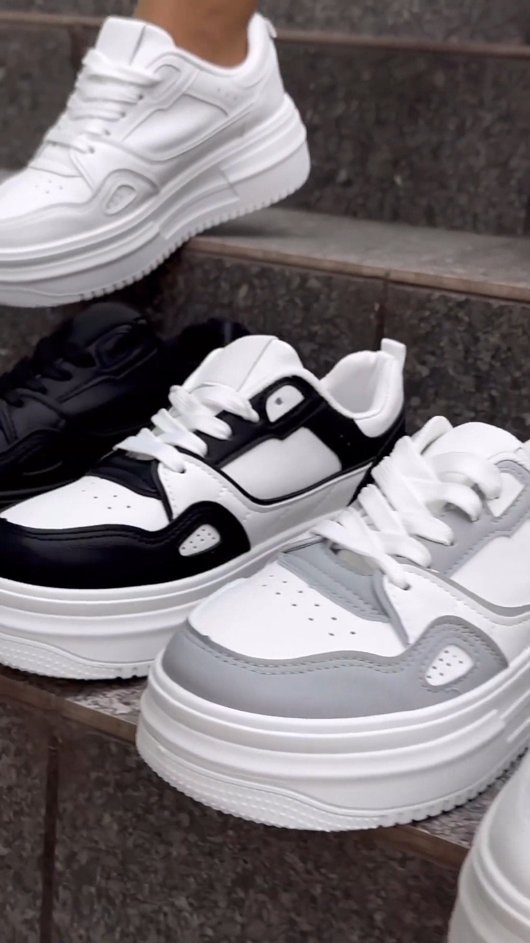 Thick-soled casual shoes