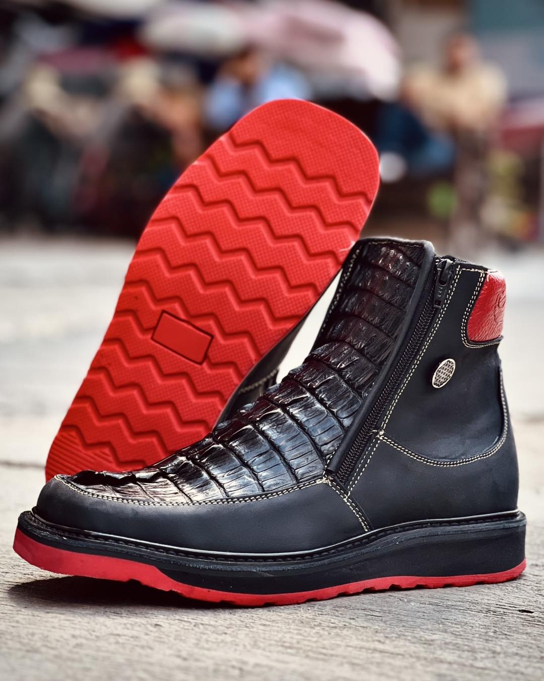 Classic Crocodile Western Cowboy Boots