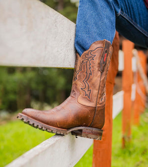 Totem Cowhide Knight Boots