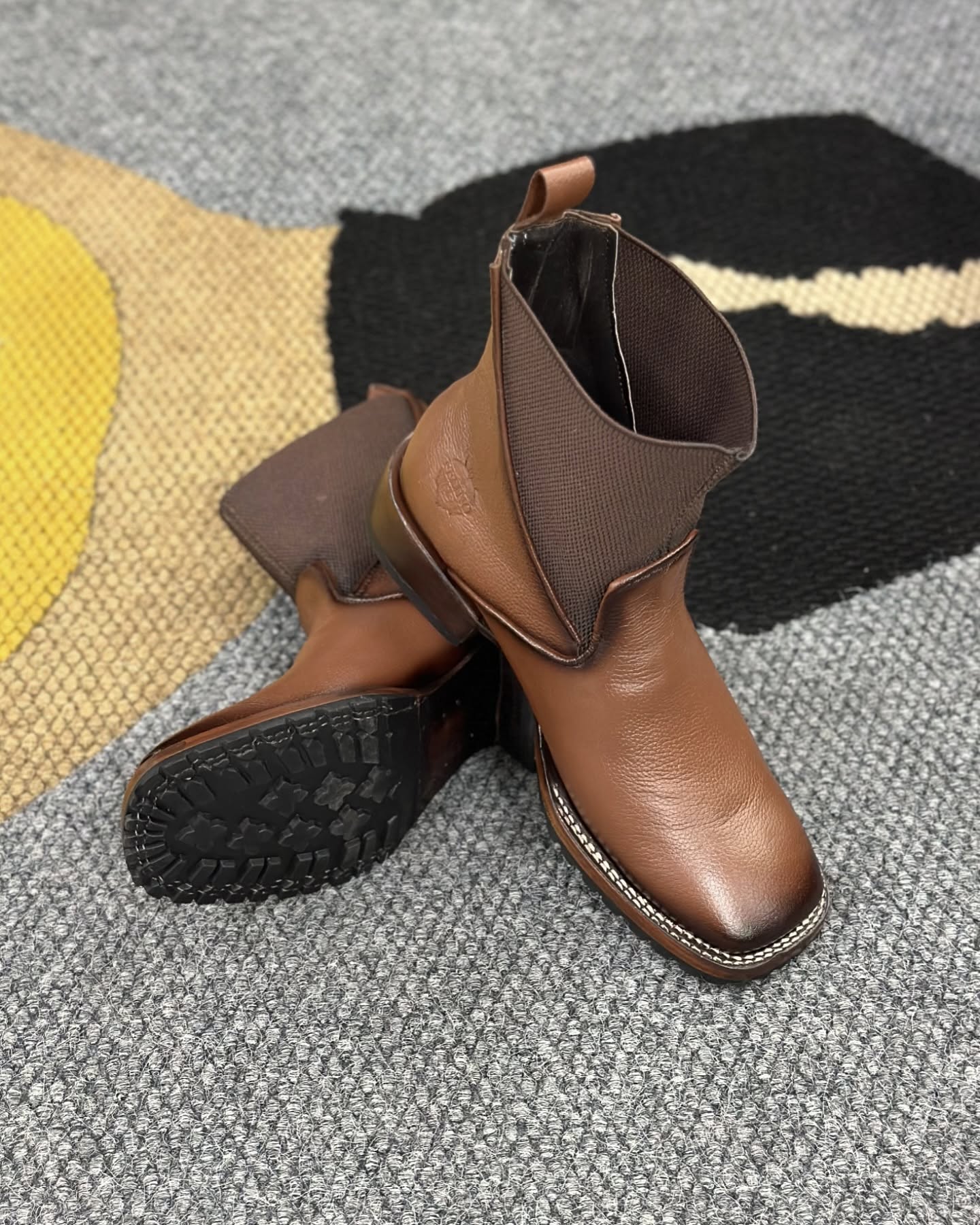 Handmade Premium Cowhide Cowboy Boots