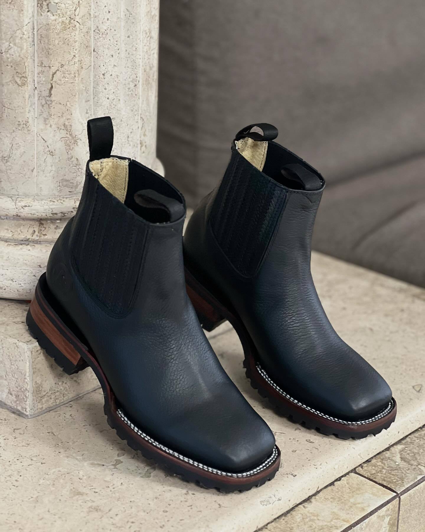 Solid Color Cowhide Western Boots