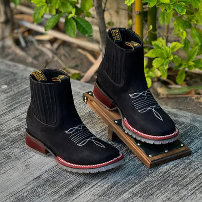 Hand-embroidered Bulldog Cowboy Boots