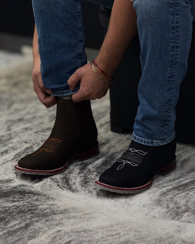 Hand-embroidered Bulldog Cowboy Boots