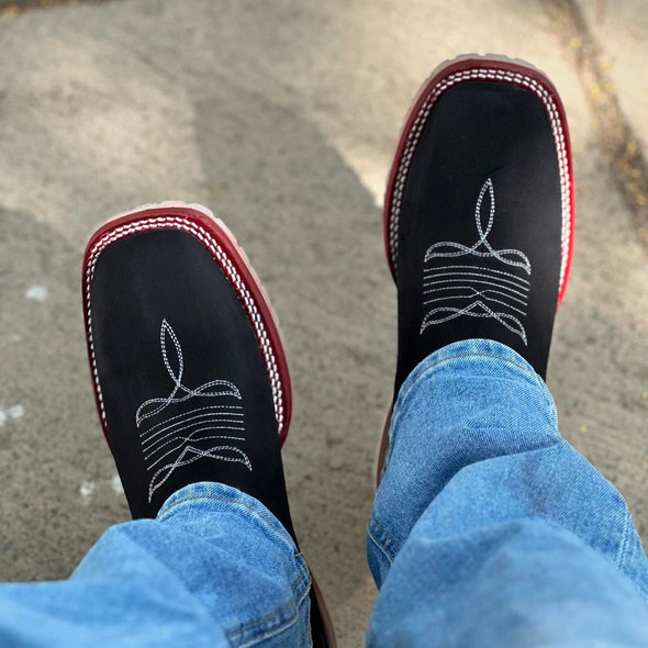 Hand-embroidered Bulldog Cowboy Boots