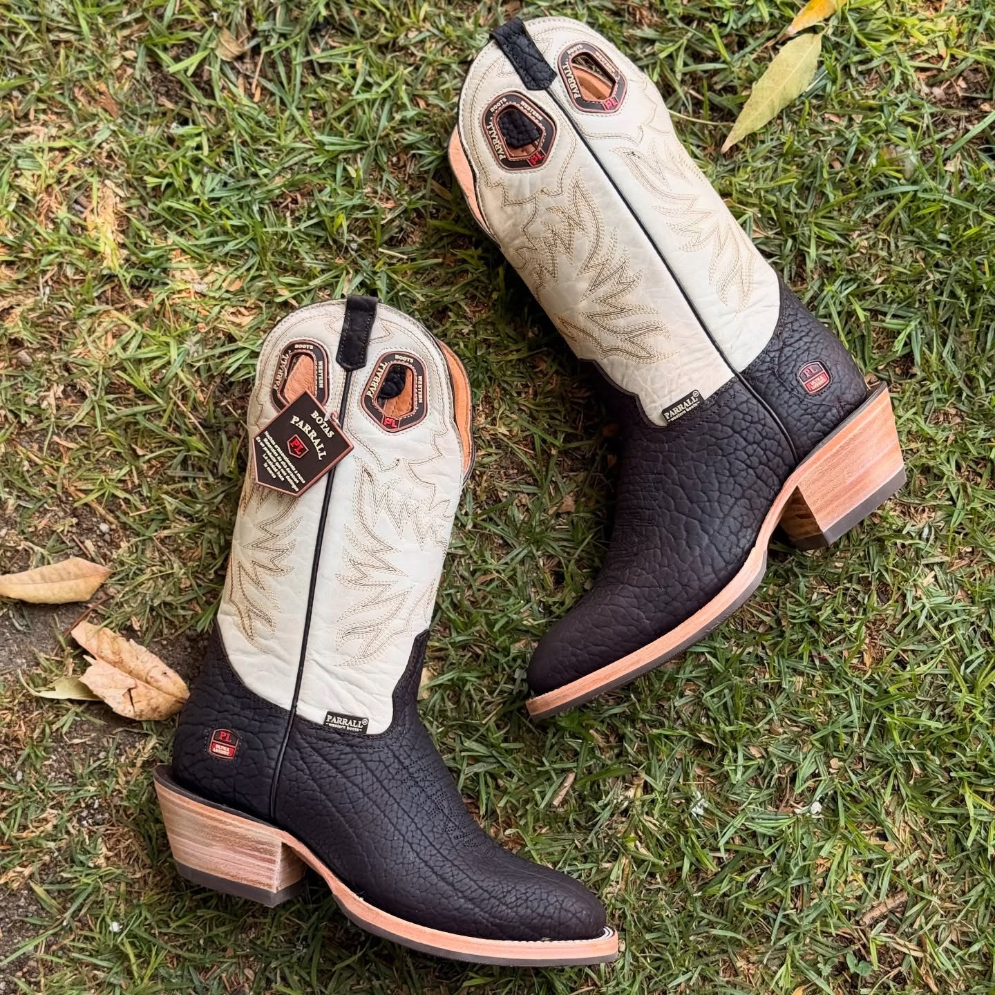 Vintage Textured Ranch Cowboy Boots