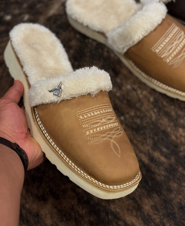 Handmade Cowhide Embroidered Slippers