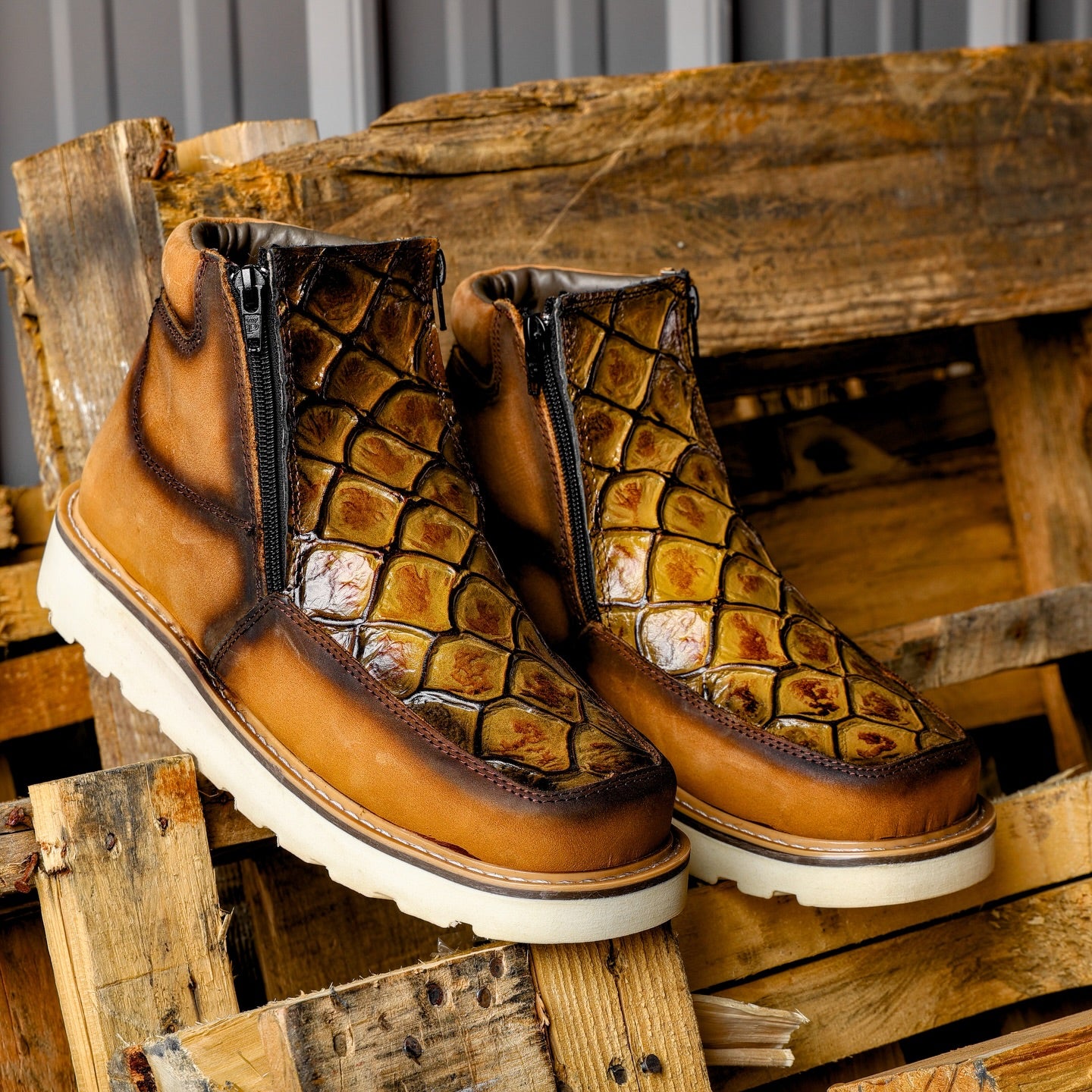 Honey Piraroucu Boots