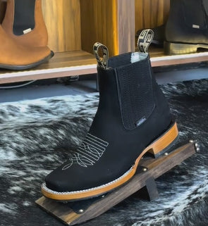 Bulldog Suede Boots