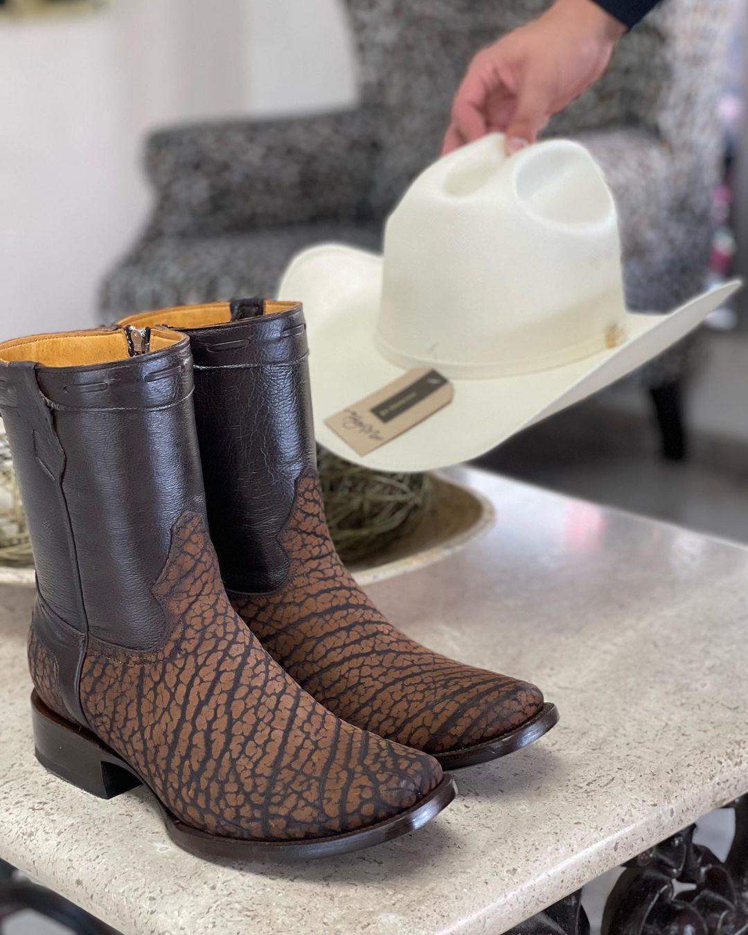 Western Crackle Leather Boots