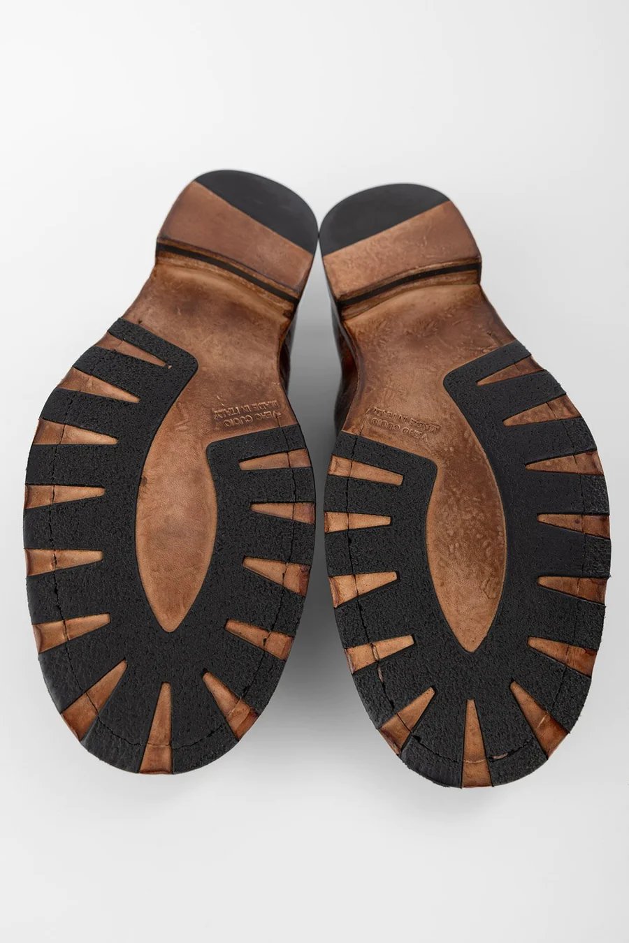 ASTON terra-brown oxford shoes.