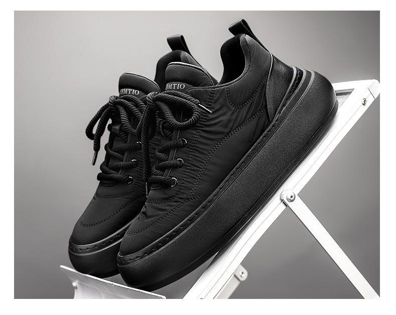Autumn and Winter Soft-soled Lightweight Cold-proof Sneakers