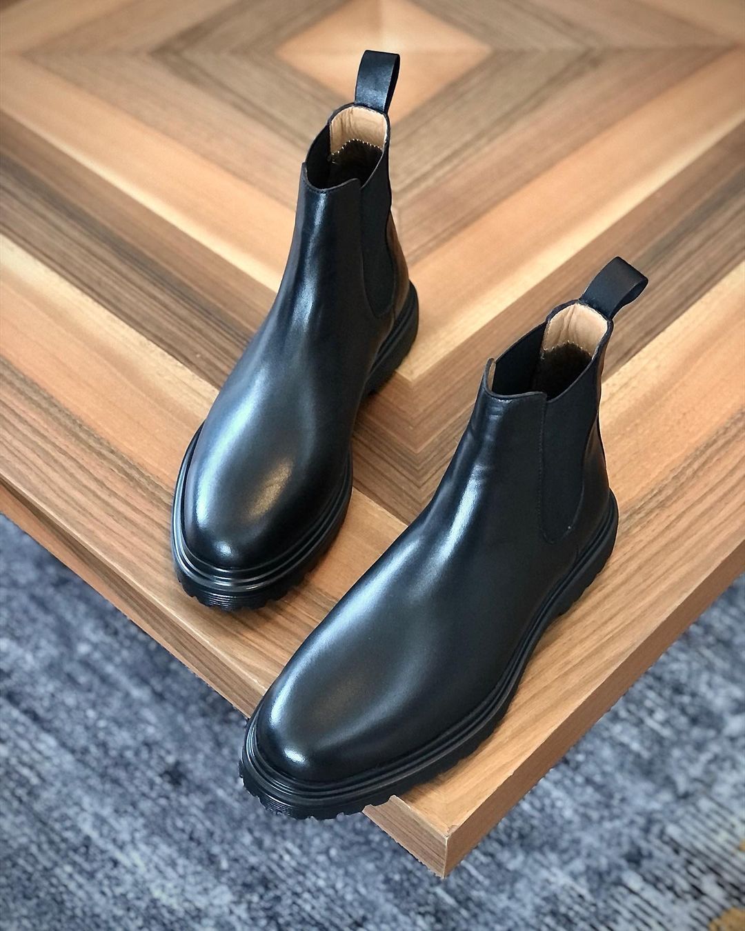 NEW SEASON LEATHER BOOTS