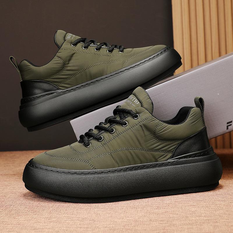 Autumn and Winter Soft-soled Lightweight Cold-proof Sneakers