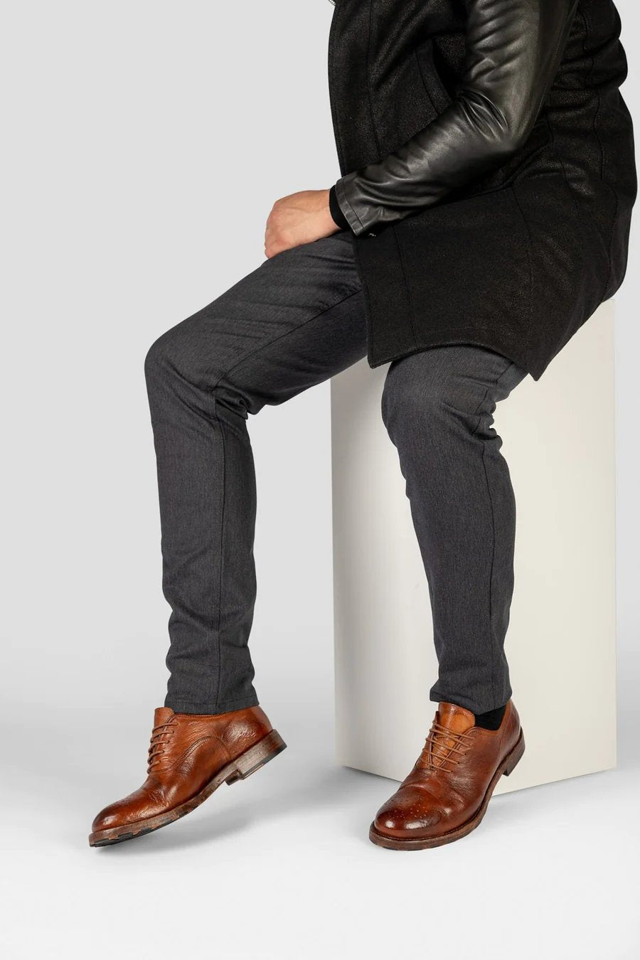 ASTON terra-brown oxford shoes.