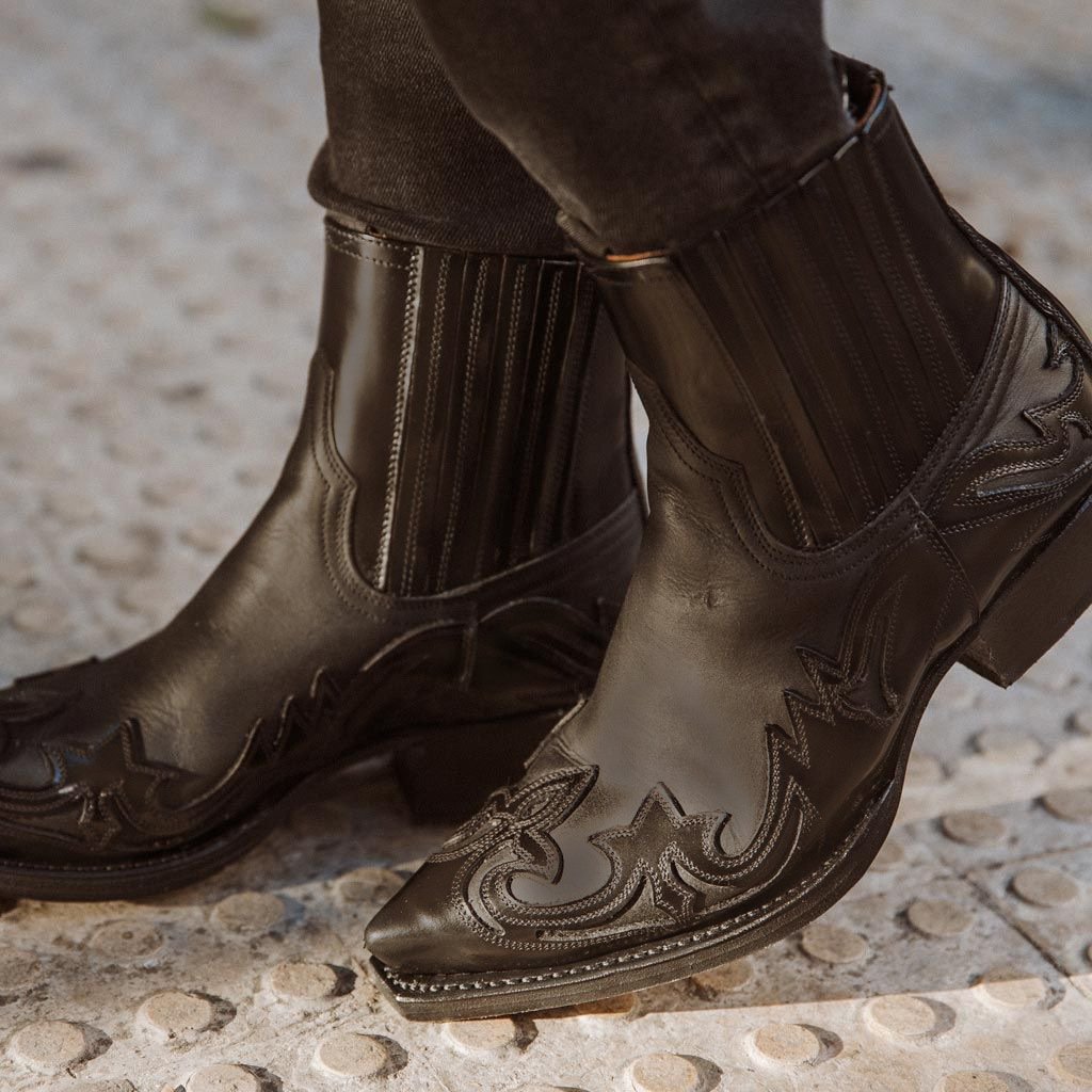 Pointed Toe High Heel Western Cowboy Boots