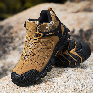 Outdoor hiking shoes