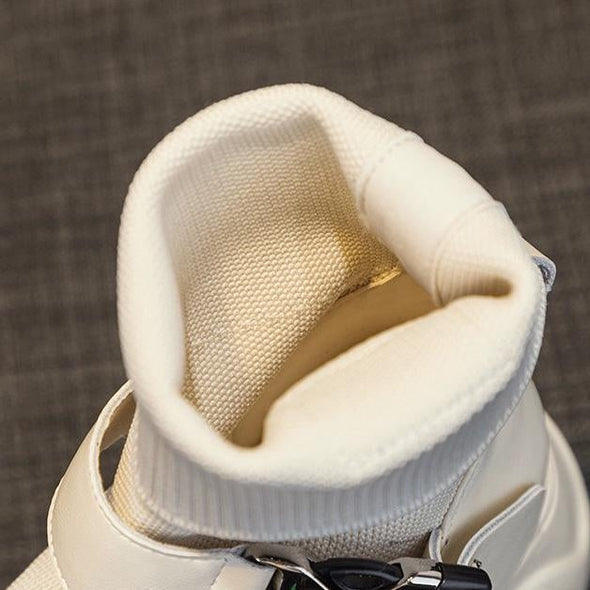MOUSSE FIT Buckle Detail Strap Platform Knit Ankle Boots