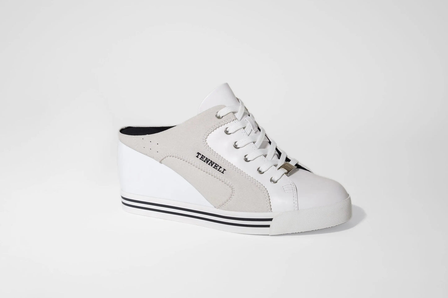 Classic Wedge White